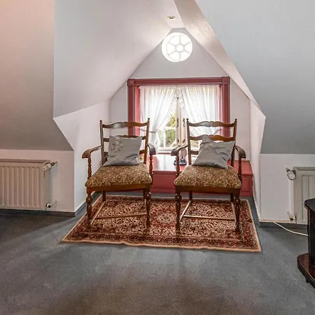 2 Bedroom Cozy In *