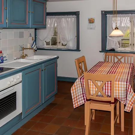 Awesome Apartment In Dagebuell With Wifi *